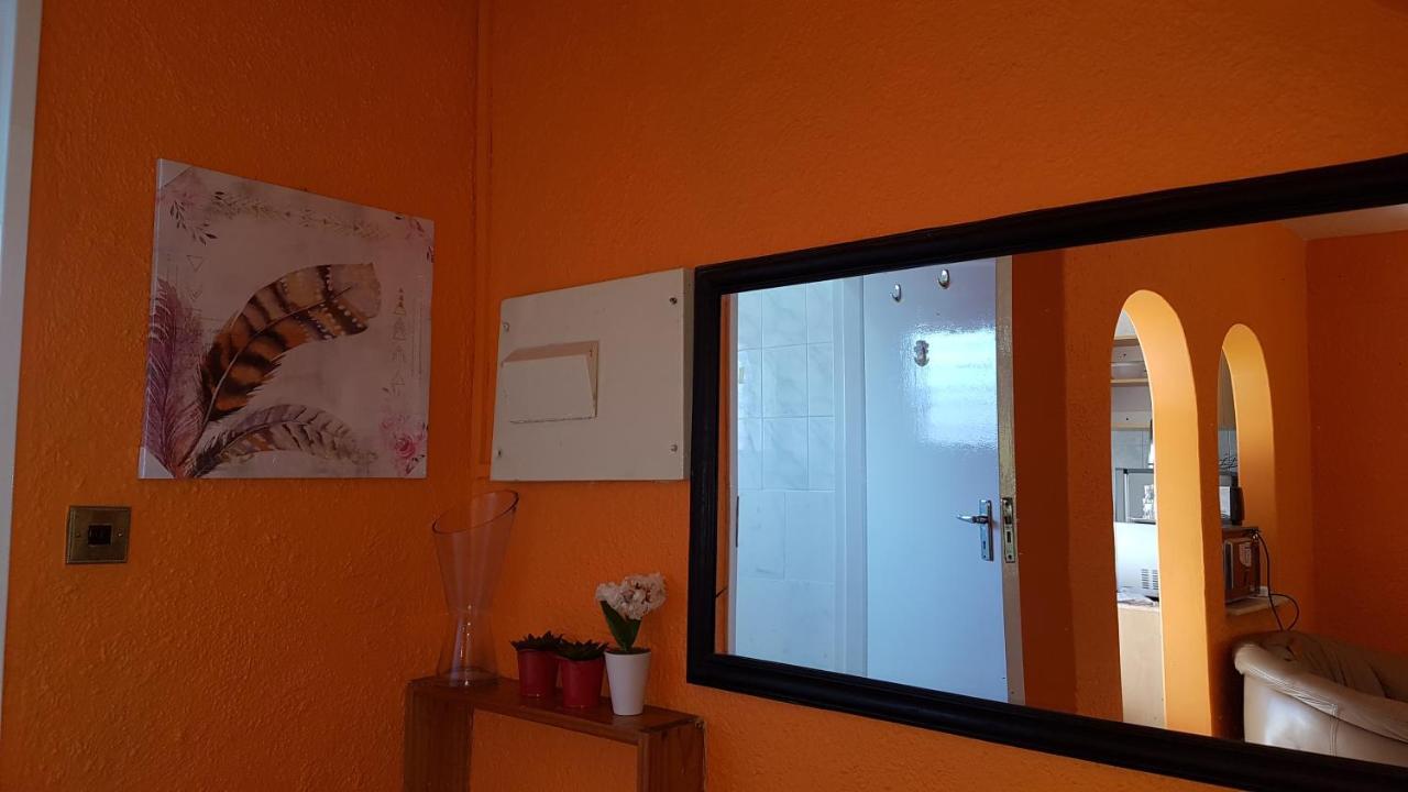 Lolo'S 1Bed Apt-Best Location-2Balconies ハラレ エクステリア 写真