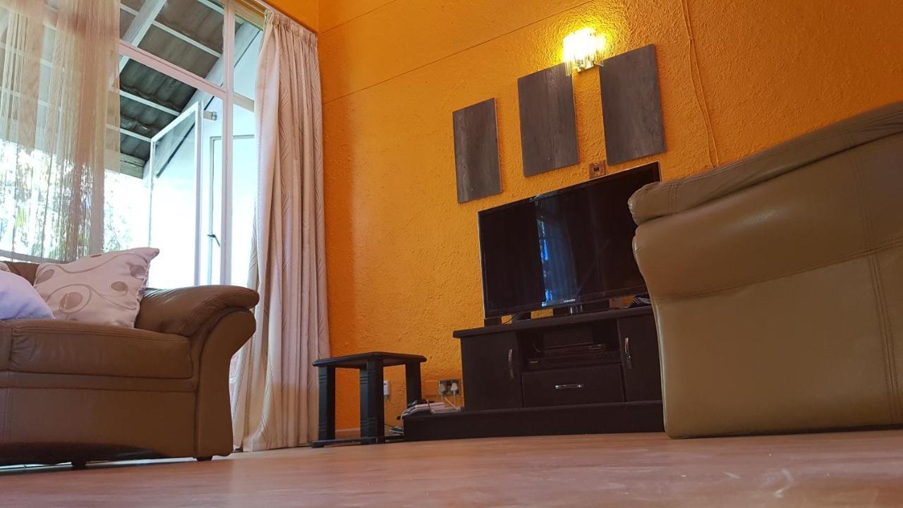 Lolo'S 1Bed Apt-Best Location-2Balconies ハラレ エクステリア 写真